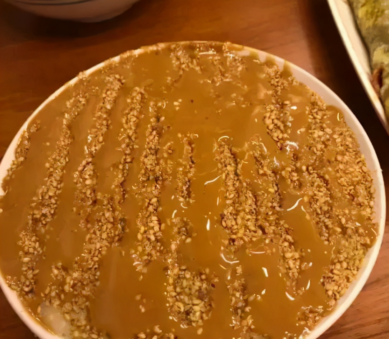 這4種奇葩美食，在當?shù)叵碛惺⒚麚屩裕瑏淼酵獾貐s無人問津