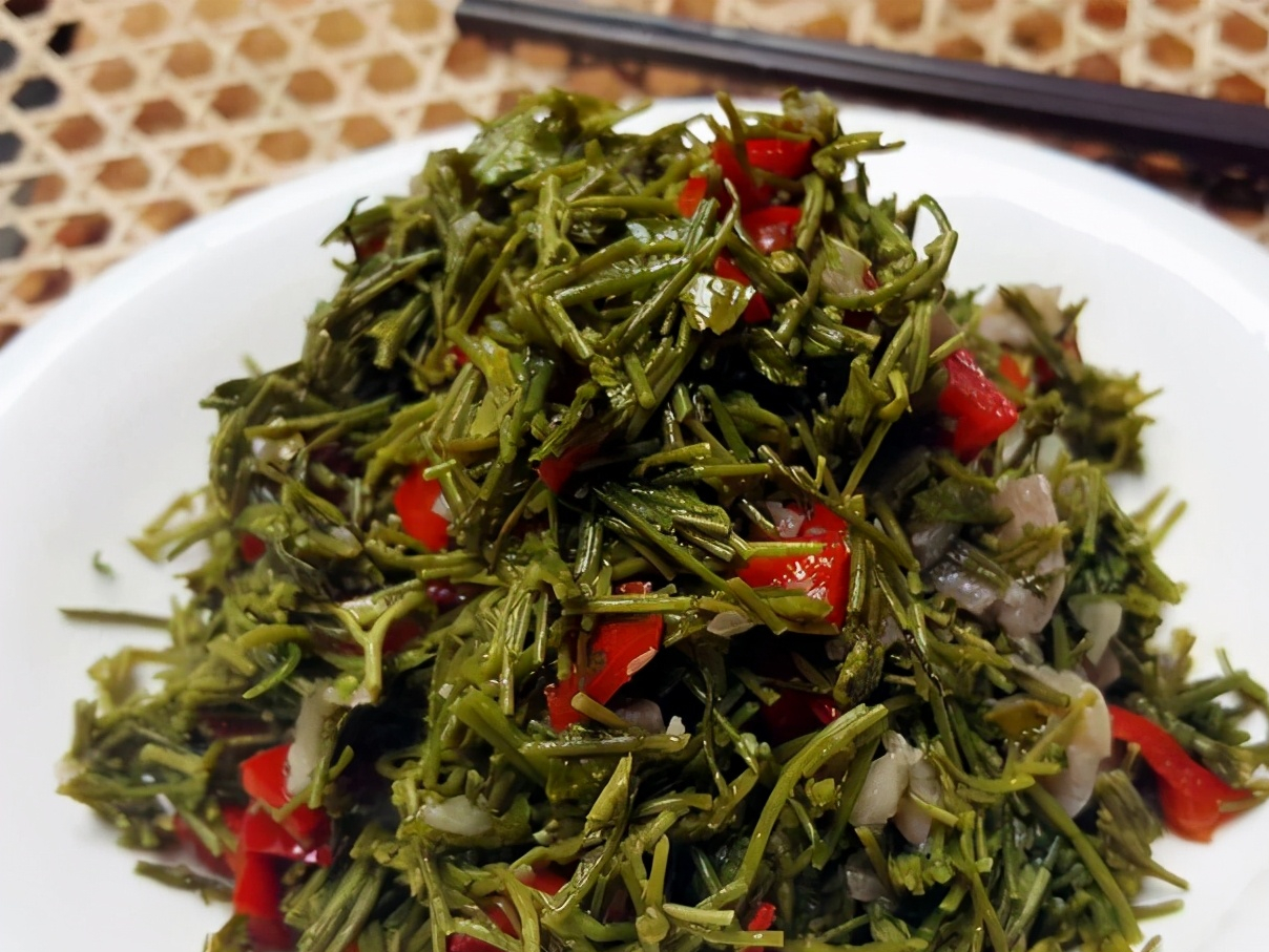 農(nóng)產(chǎn)品蔬菜配送：知道菱角的果實(shí)能吃，卻不知藤還能做菜！