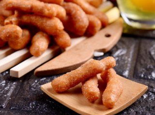 50、60、70后見到這款甜點“江米條”會挪不動步滴