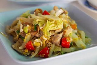 石龍餐廳蔬菜配送：這份白菜食欲滿滿，就是離不開這一步，太鮮了