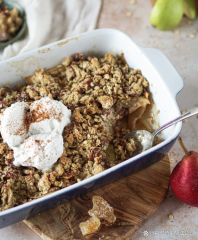 以美國梨為特色的姜梨酥！